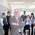 Un dirigente scolastico è uguale a un preside?